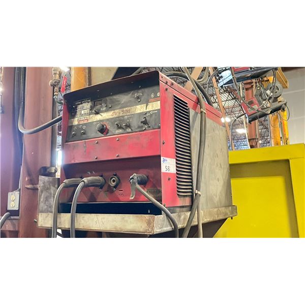 LINCOLN ELECTRIC CV-300 WELDER WITH LINCOLN ELECTRIC LN-7 WIRE FEED MIG WELDER