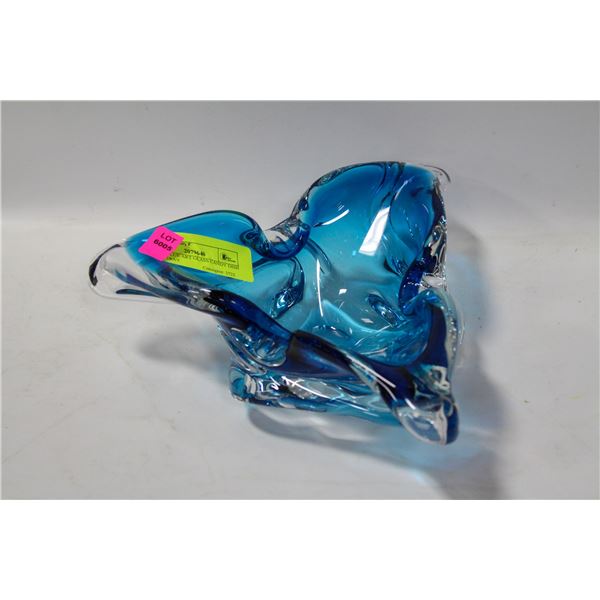 1970S BLUE ART GLASS CANDY DISH / ASHTRAY