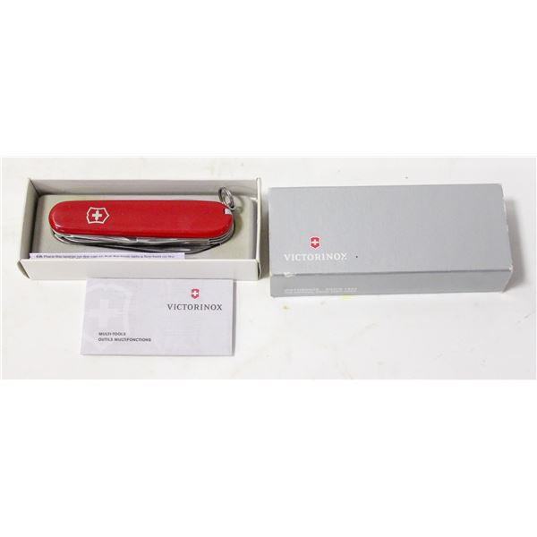 VICTORINOX SWISS ARMY KNIFE WITH BOX