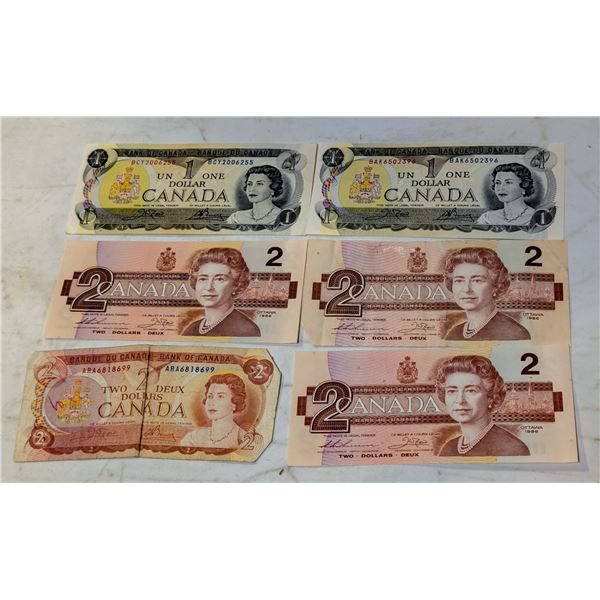 LOT VINTAGE CANADA 1 & 2 DOLLAR BILLS