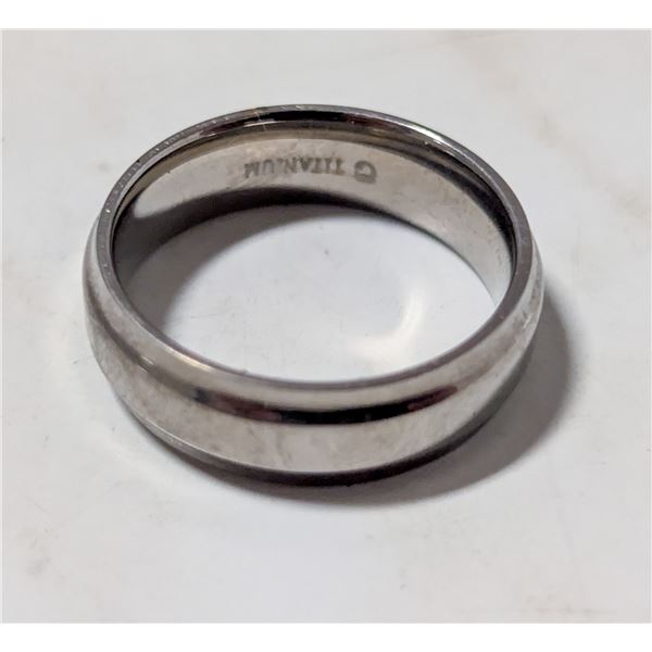 TITANIUM RING UNISEX SIZE 10.5