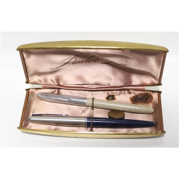 VINTAGE FOUNTAIN PENS WITH CASE