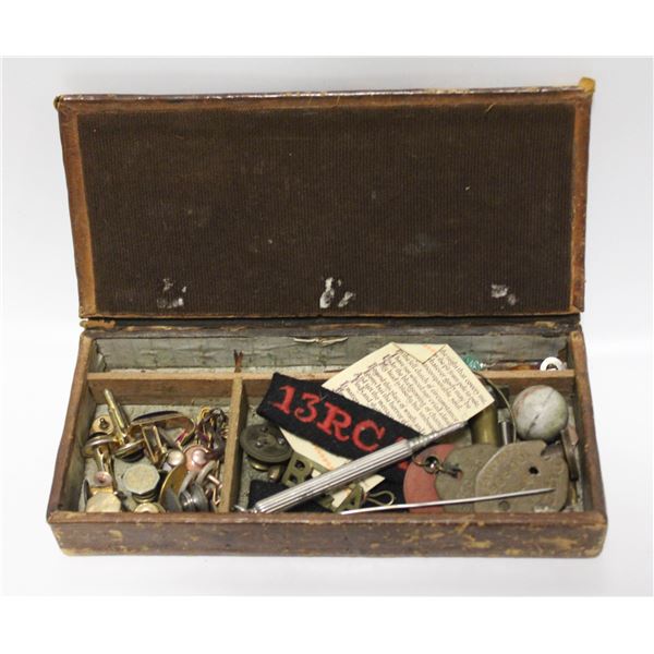1930S GENTLEMANS ACCESSORIES BOX FULL