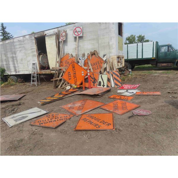 Construction/Traffic Warning Signs: Construction Ahead, No