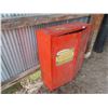 Image 3 : Metal Locking Automotive Cabinet 36'' x 30'' x 10'' with 