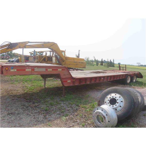 TrueHauf 40ft Low Bed Trailer with Beaver Tail Ramp |