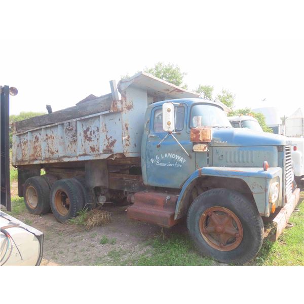 1960s? Fargo 700 Tandem Gas with 5+4 Transmission, 