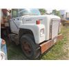 Image 10 : 1975 International Loadster 1850 Diesel 8cyl Tandem 16ft Box , 10 Speed, Drill Fill Hydraulics, Roll