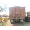 Image 7 : 1975 International Loadster 1850 Diesel 8cyl Tandem 16ft Box , 10 Speed, Drill Fill Hydraulics, Roll