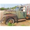 Image 11 : 1951 Chevrolet 1430 1 Ton Dually 9 1/2ft Box + Hoist , Stored in 