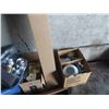 Image 7 : Door Knobs, Flood Lights, Curtain Rods, Light Bulbs, 