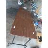 Image 3 : 60"x 24" Folding leg Table