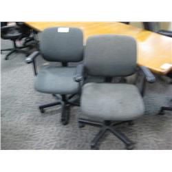 Lot  Of 5 Grey And Black Chairs