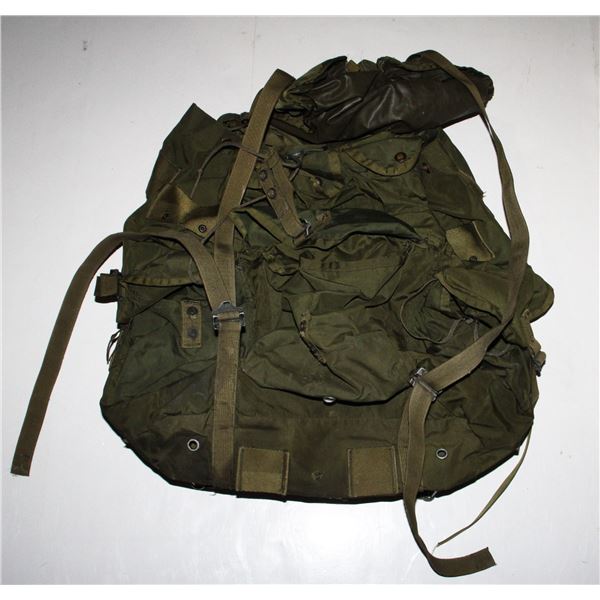 #154 UNITED STATES U.S. MILITARY FIELD PACK NYLON