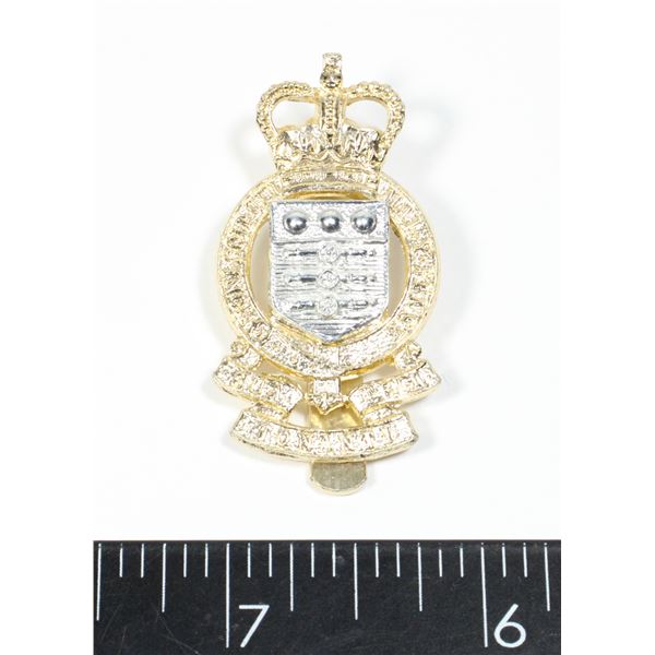 #190 COLD WAR BRITISH RAOC CAP BADGE STAYBRITE