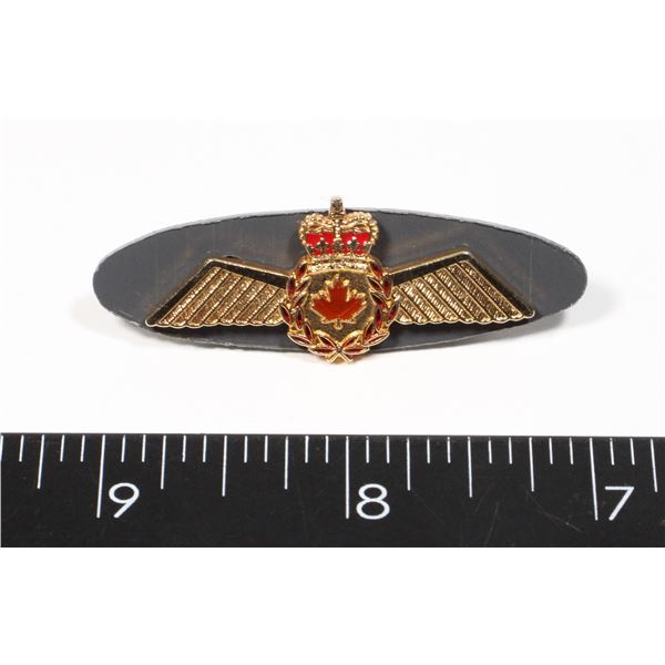 #192 CANADIAN RCAF PILOT WINGS BADGE SMALL