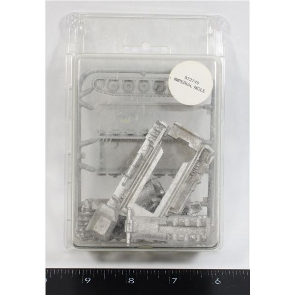 #257 1988 WARHAMMER 40K 072740 IMPERIAL MOLE