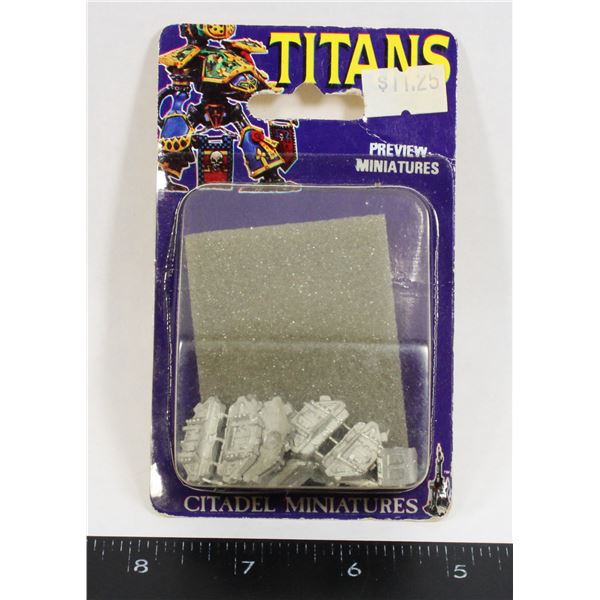 #265 WARHAMMER 40K TITANS PREVIEW MINIATURES