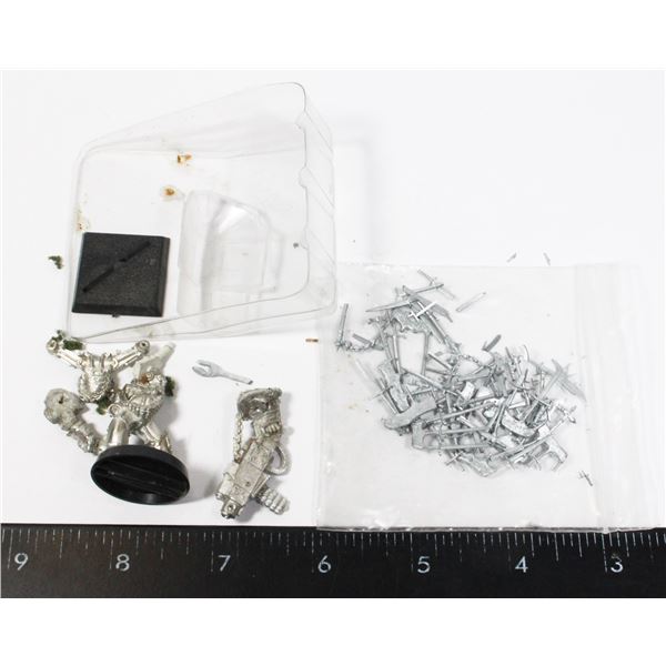 #338 WARHAMMER 40K METAL PARTS PIECES LOT