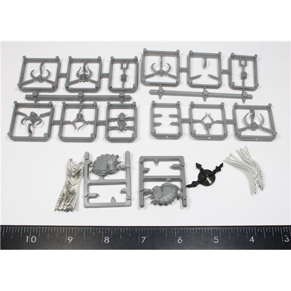 #367 WARHAMMER METAL AND PLASTIC PARTS LOT