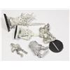 Image 2 : #401 LOT OF 5 METAL MINIATURE FIGURES + WARHAMMER