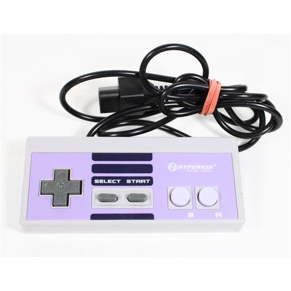 #723  HYPERKIN RETRON 2NINTENDO NES CONTROLLER