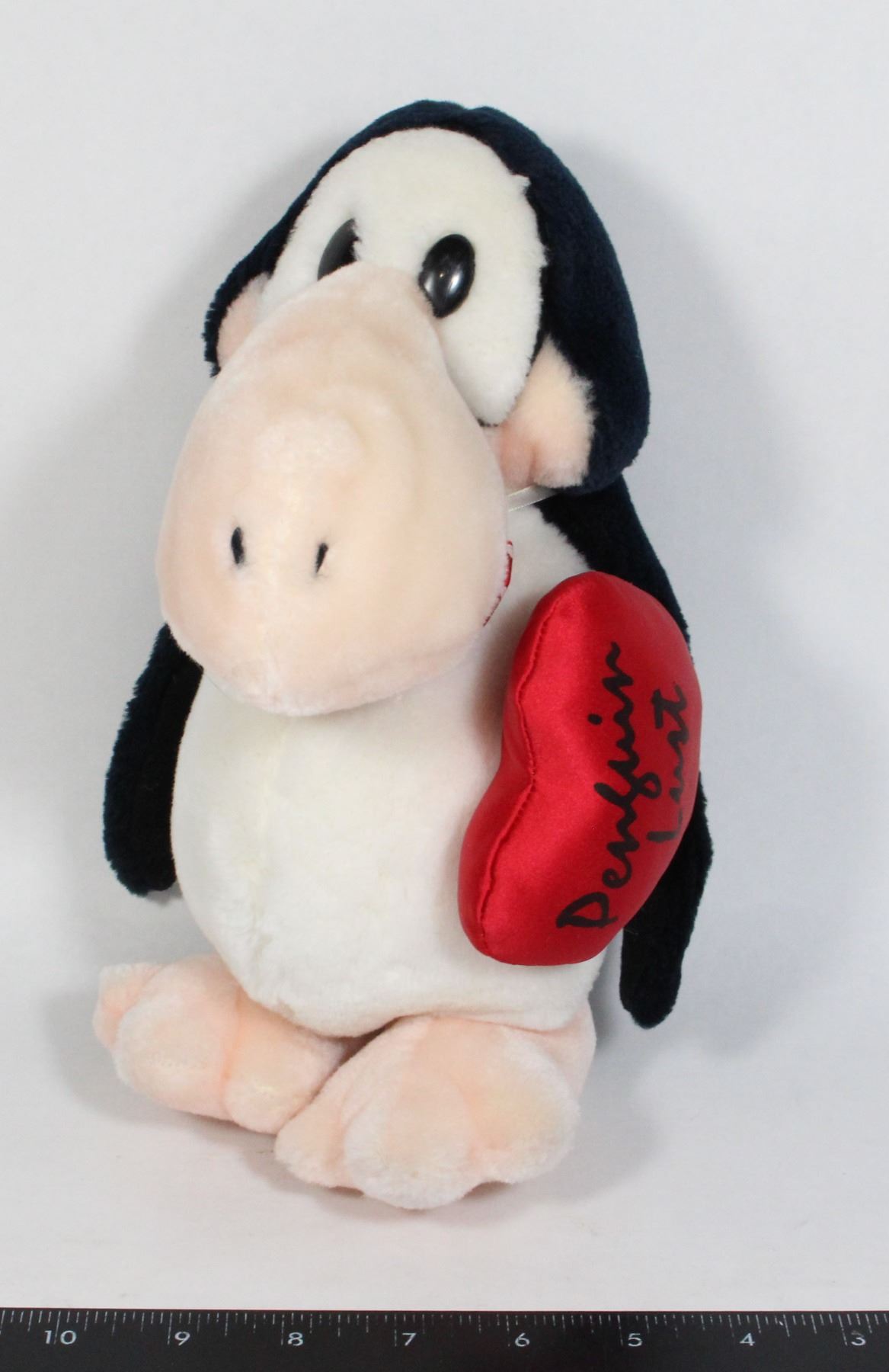 #884 1984 OPUS THE PENGUIN PLUSHIE BLOOM COUNTY
