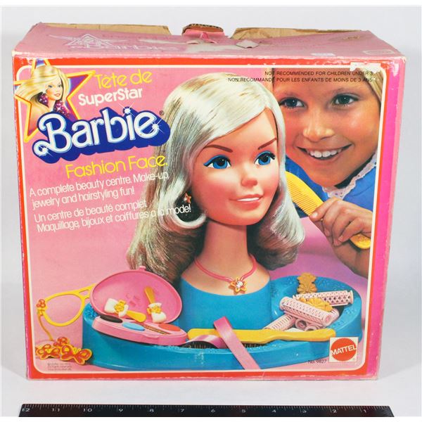 #921 1976 MATTEL FASHION FACE BARBIE HEAD BOXED