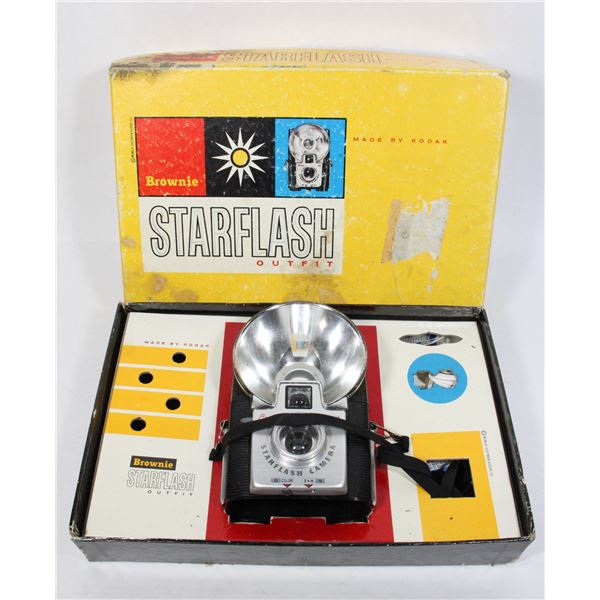 #1077 BOXED KODAK BROWNIE STARFLASH OUTFIT CAMERA