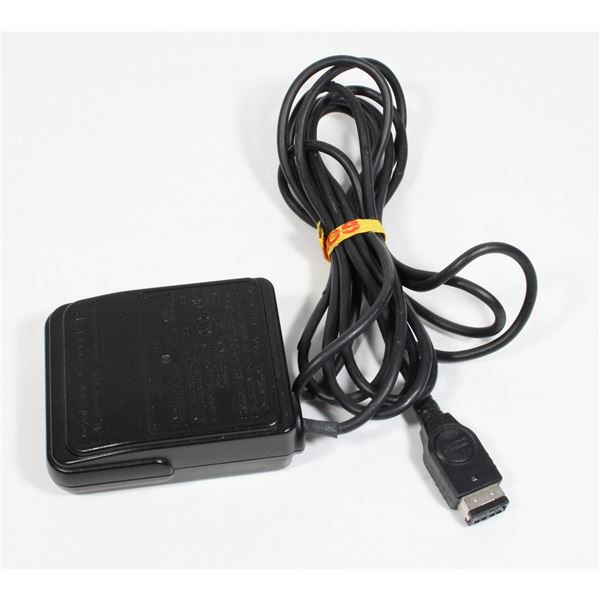 NINTENDO GAME BOY ADCANCE SP AC ADAPTOR
