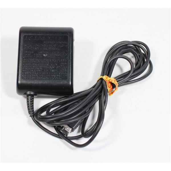 JAPANESE NINTENDO DS NTR-002 AC ADAPTER