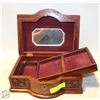 Image 1 : MADE INDIA HAND CARVED LARGE JEWLERY BOX