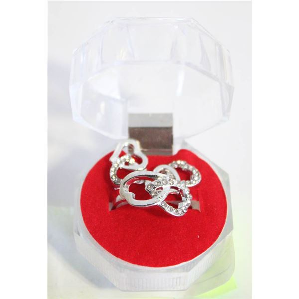 EARRINGS AND RING SET