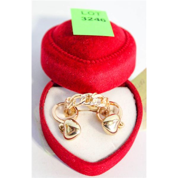 SET OF HEART SHAPED RING+EARRINGS