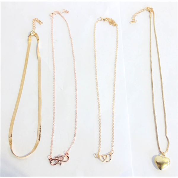 FLAT OF 7PCS GOLDEN-TONED NECKLACES