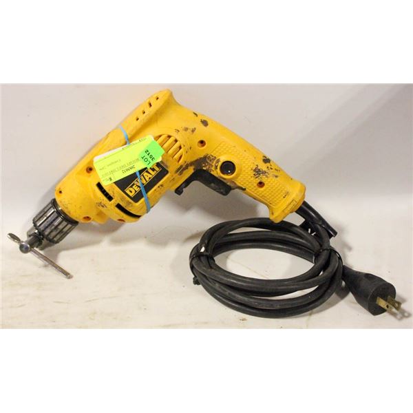 DEWALT ROTARY DRILL DWE1014