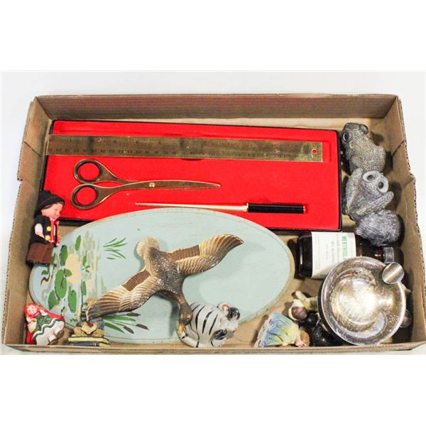 FLAT OF VINTAGE ESTATE ITEMS