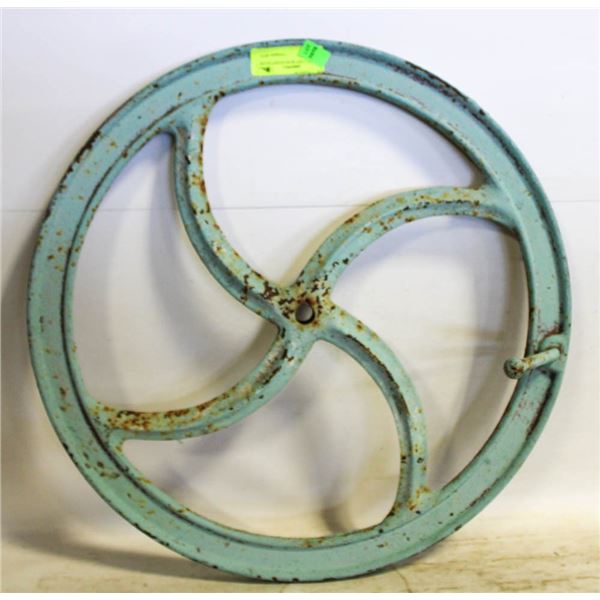ANTIQUE CAST IRON HAND CRANK FLY WHEEL
