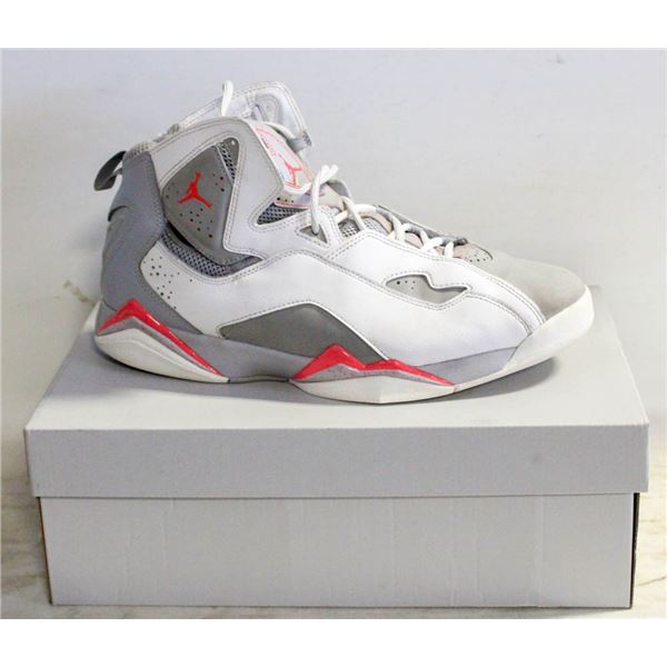 AIR JORDAN TRUE FLIGHT SIZE 12