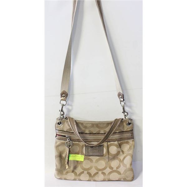 COACH POPPY SIGNATURE PURSE