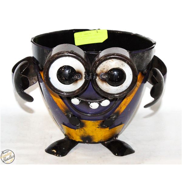 ART DECOR HANDMADE MINION METAL PLANT POT