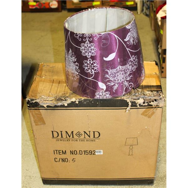 FLAT WITH NEW DIAMOND JEWLERY LAMP AND