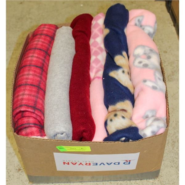 6 LARGE PIECES FLEECE MATERIAL