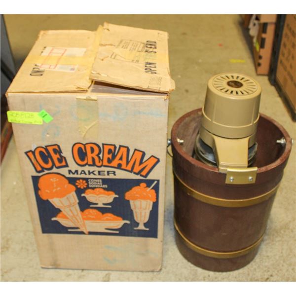 VINTAGE ICE-CREAM MAKER