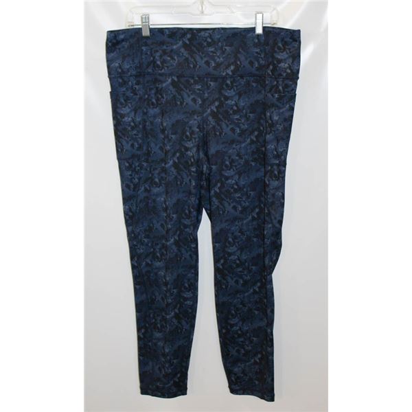 LOLE XXL WOMENS BLUE CAMO PANTS