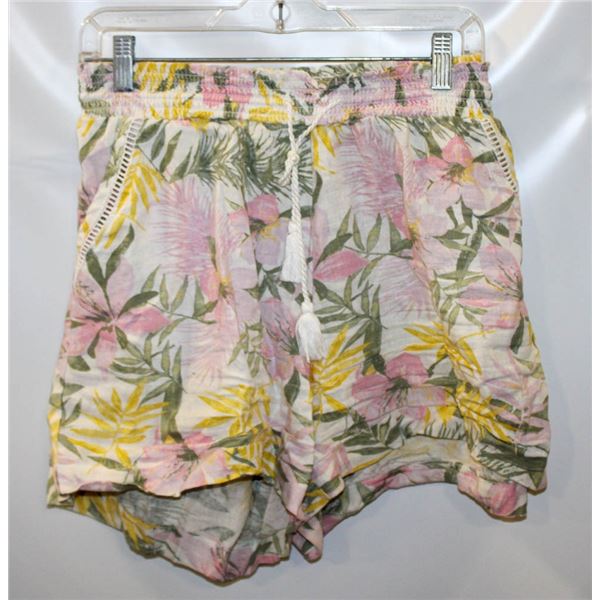 BRIGGS XL WOMENS SHORTS