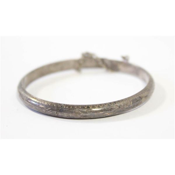 ANTIQUE STERLING SILVER CHILDS BRACELET