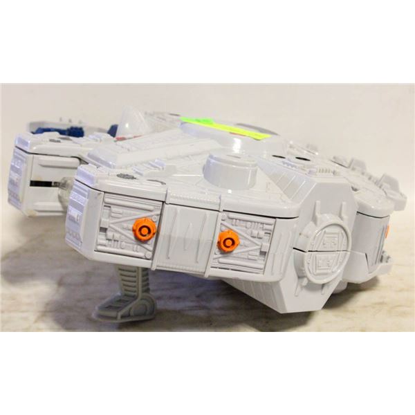 STAR WARS MILLENNIUM FALCON