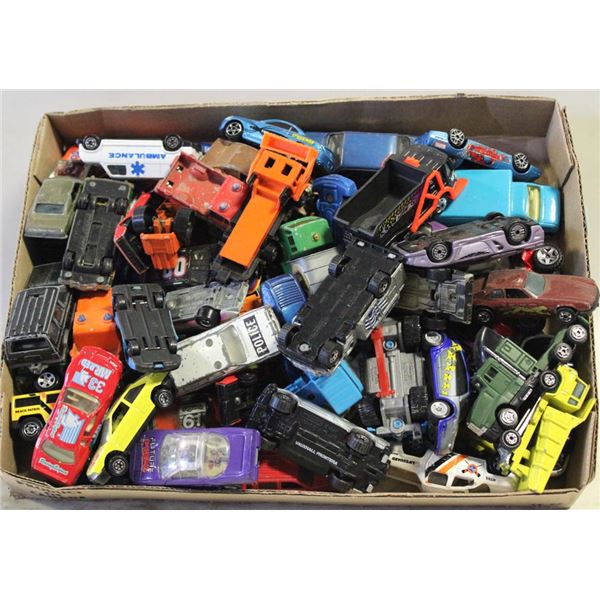 FLAT WITH ASSORTED COLLECTION OF ESTATE