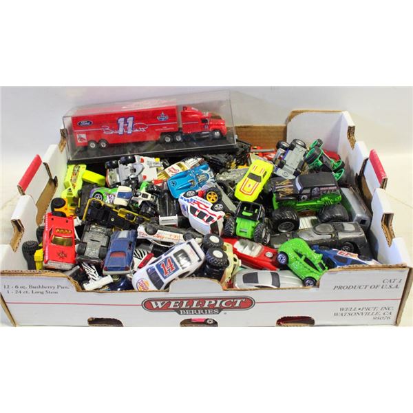 FLAT WITH ASSORTED COLLECTION OF ESTATE